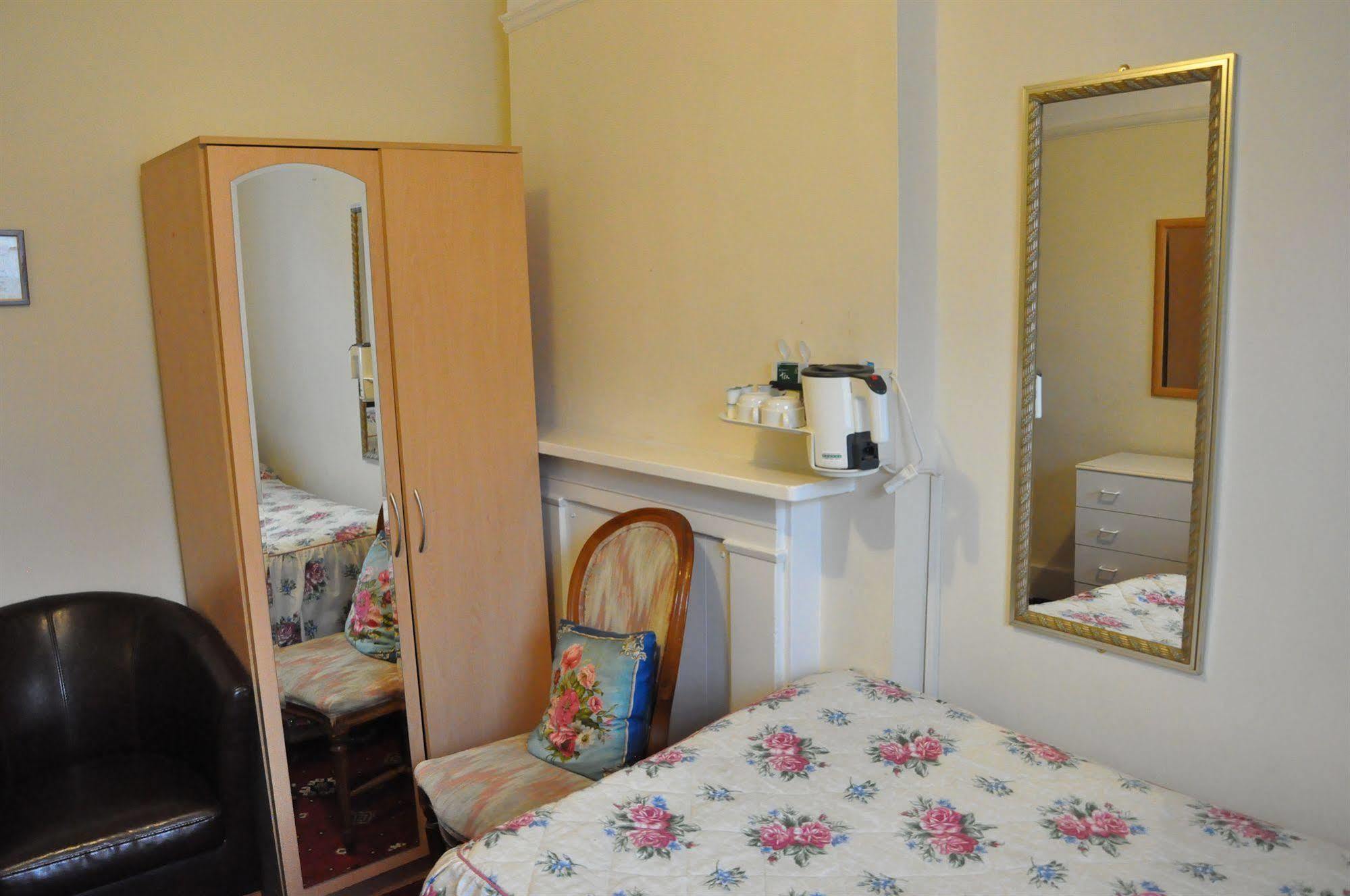 Albro House Hotel 2*